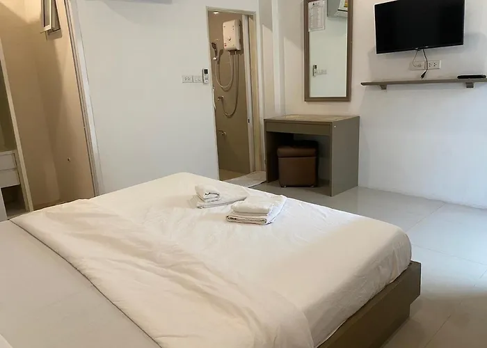 S.e.t Thanmongkol Guest house 3*
