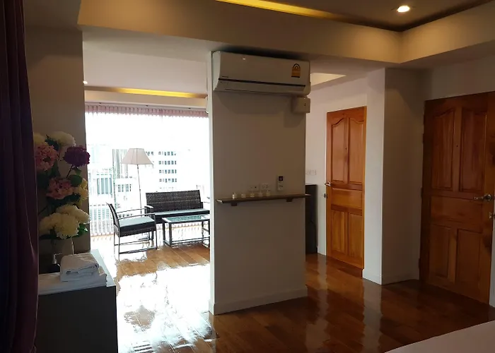 Guest house S.e.t Thanmongkol 3*
