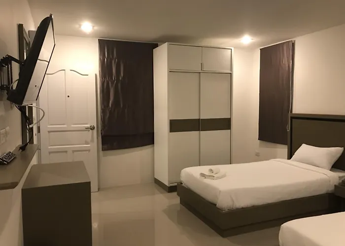 Guest house S.e.t Thanmongkol 3*