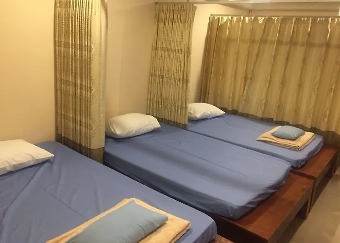 Guest house S.e.t Thanmongkol 3*