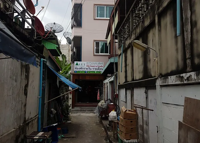 Guest house S.e.t Thanmongkol