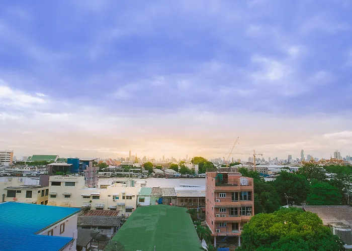 S.e.t Thanmongkol Guest house